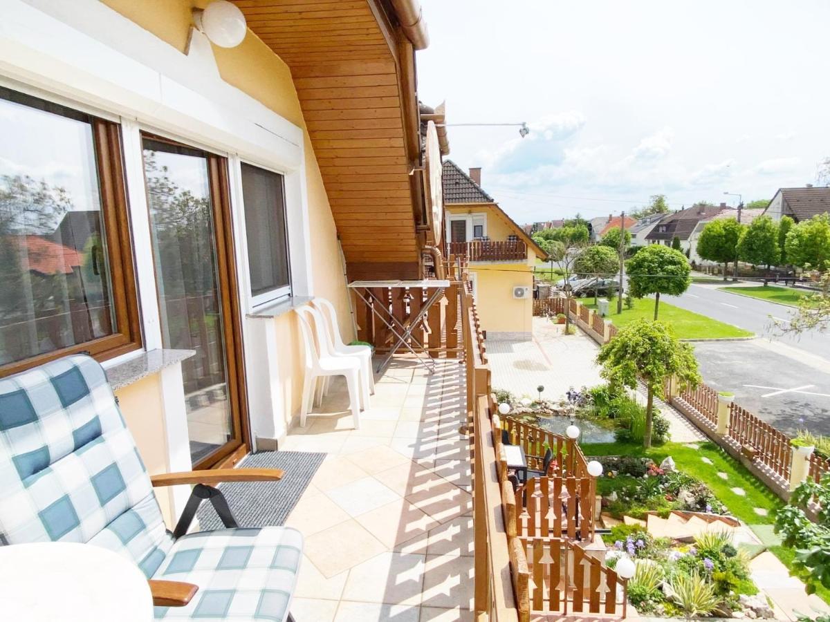 Apartman Siesta Buek - Buekfuerdo ภายนอก รูปภาพ