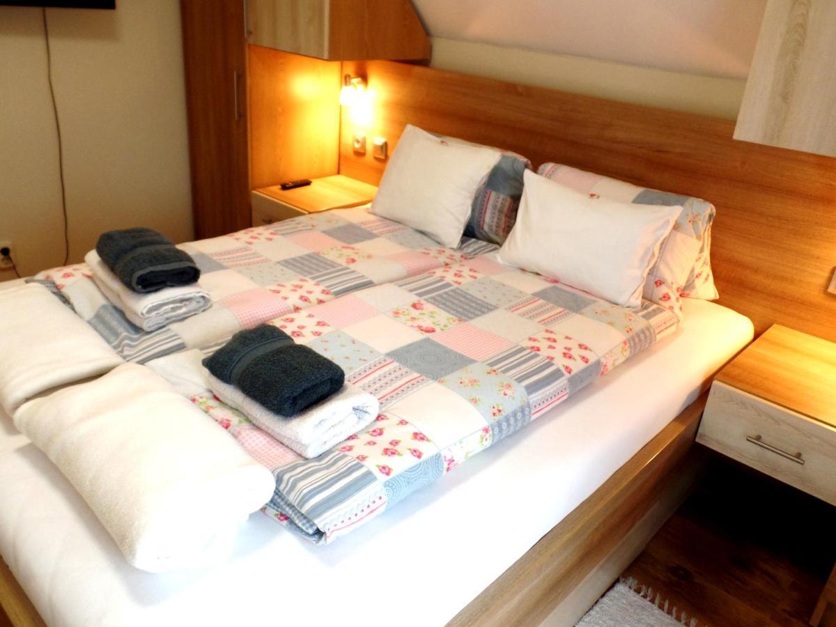 Apartman Siesta Buek - Buekfuerdo ภายนอก รูปภาพ