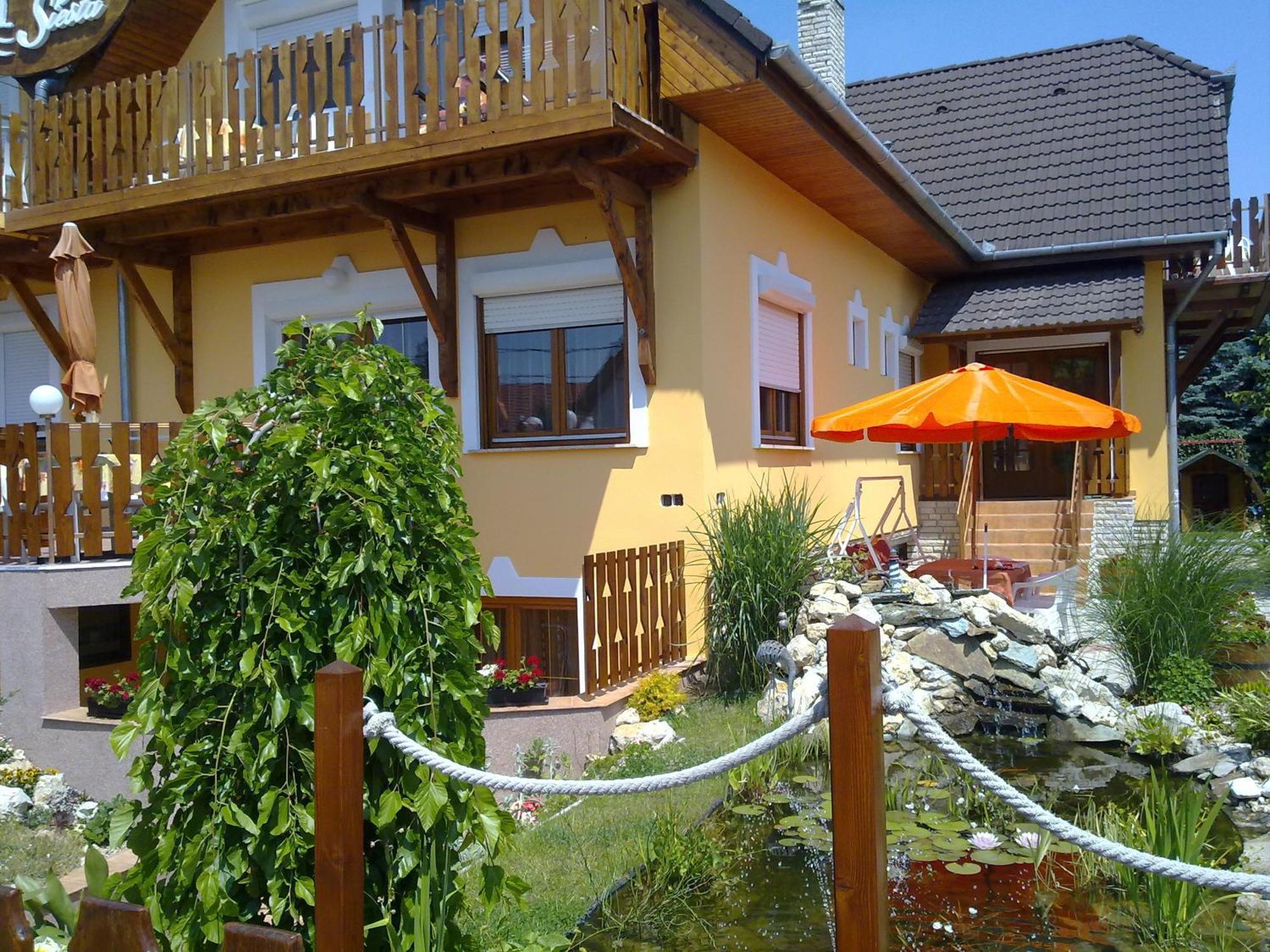Apartman Siesta Buek - Buekfuerdo ภายนอก รูปภาพ
