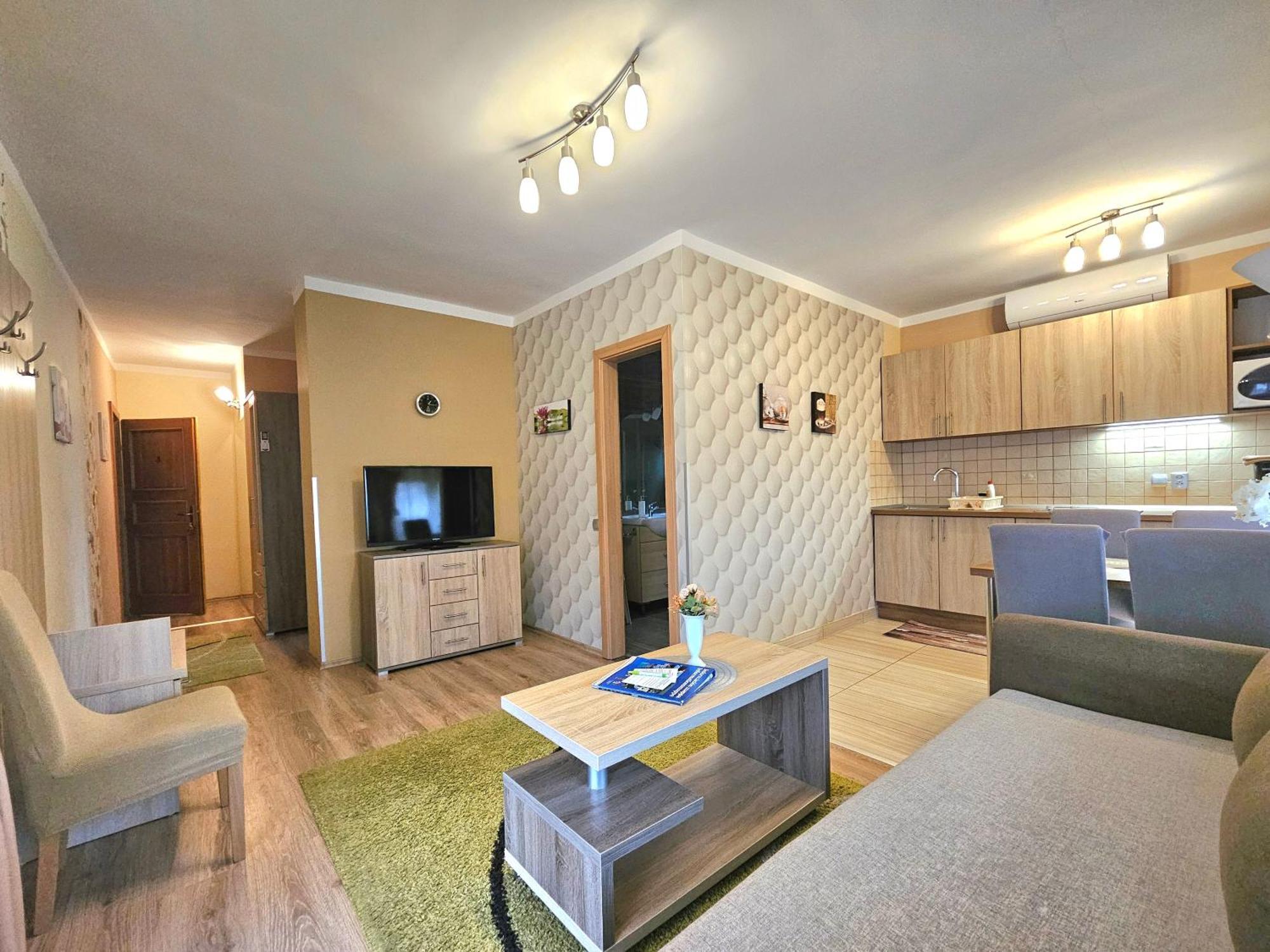 Apartman Siesta Buek - Buekfuerdo ภายนอก รูปภาพ
