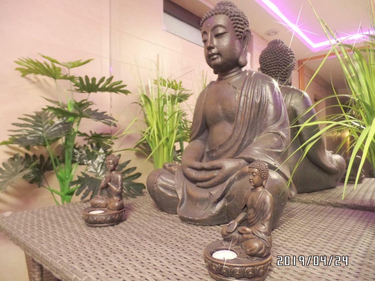 Apartman Siesta Buek - Buekfuerdo ภายนอก รูปภาพ